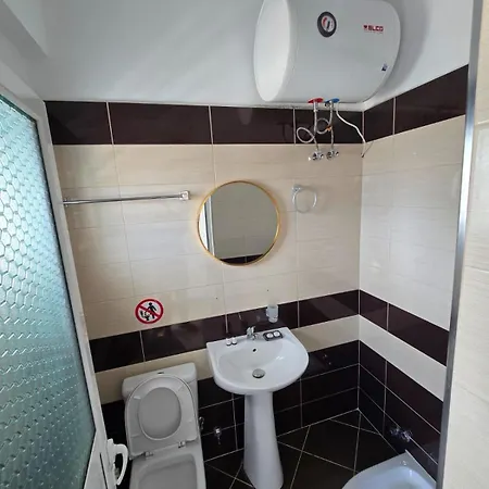 Elio's 3* クサミル